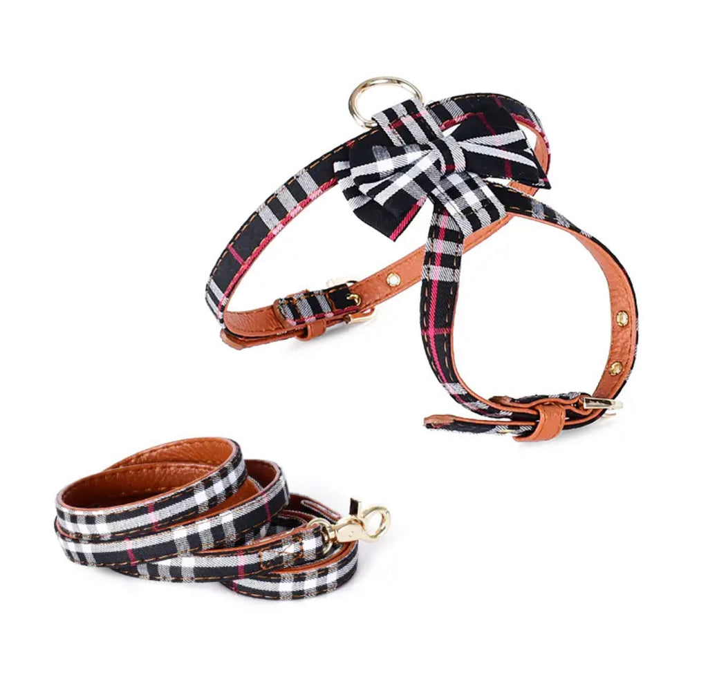 Plaid pet harness and leash set for cats and small dogs