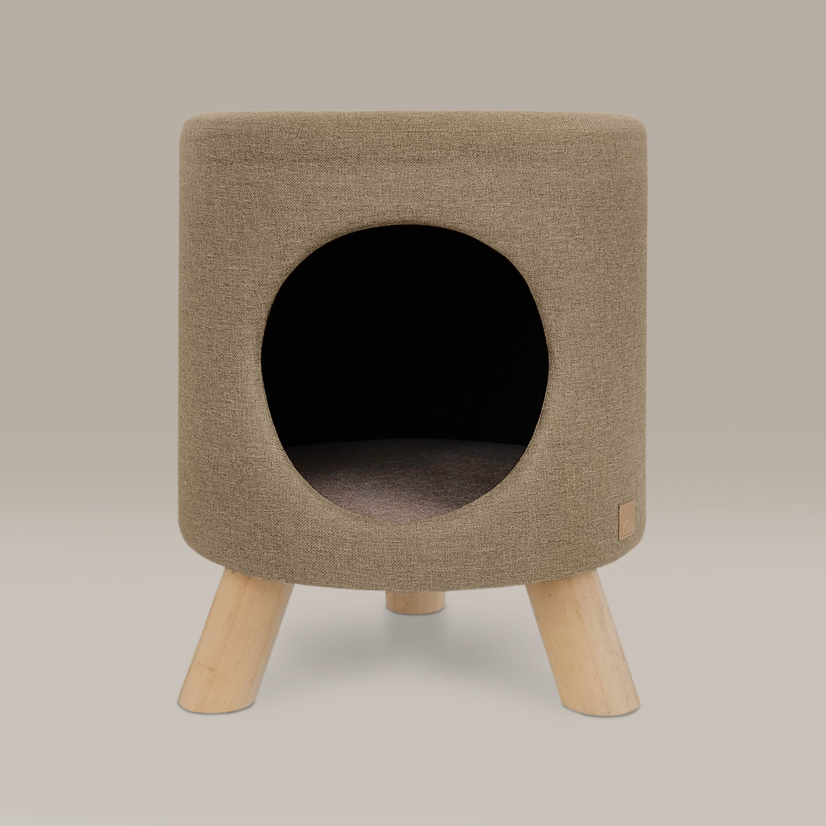 Wallie Pet Stool with Cozy Cat Nook